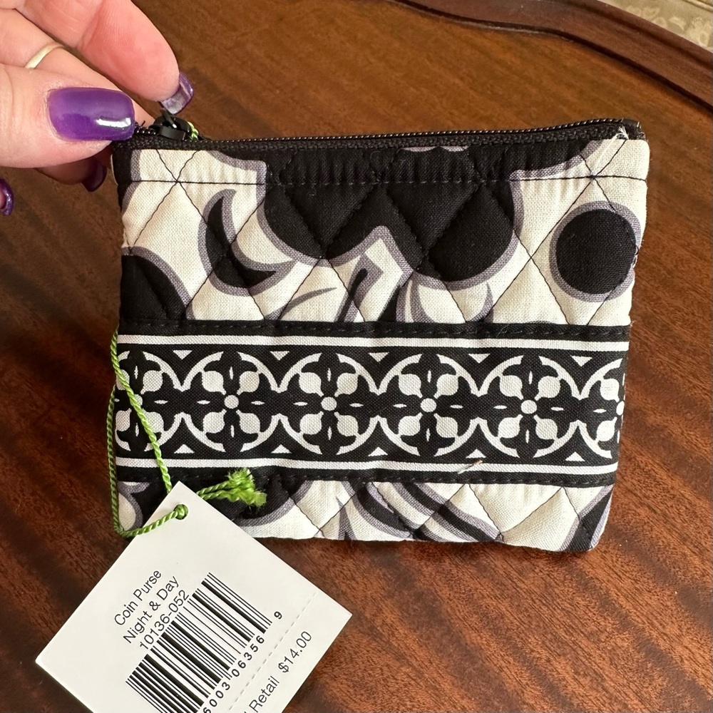Vera Bradley Coin Purse - Retired! - Picture 3 of 3